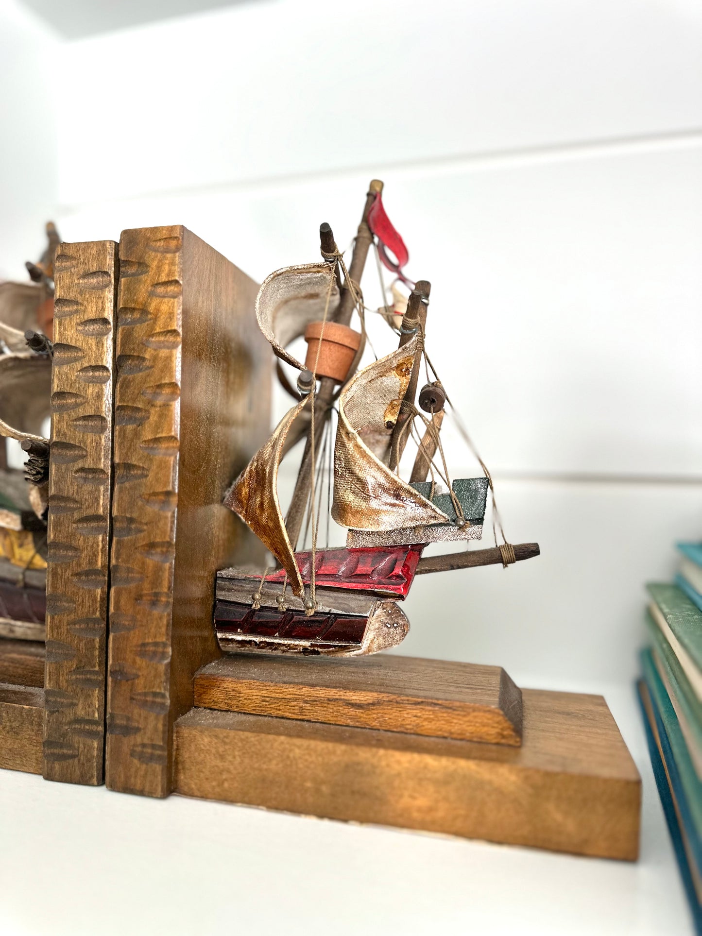 Nautical ship bookends