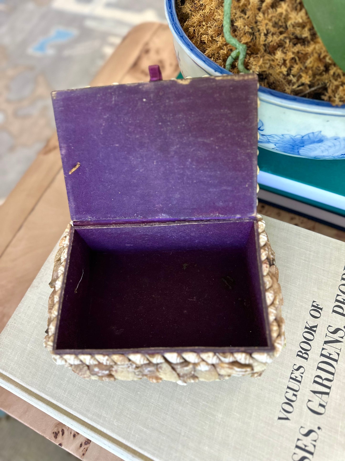 Vintage handcrafted shell box