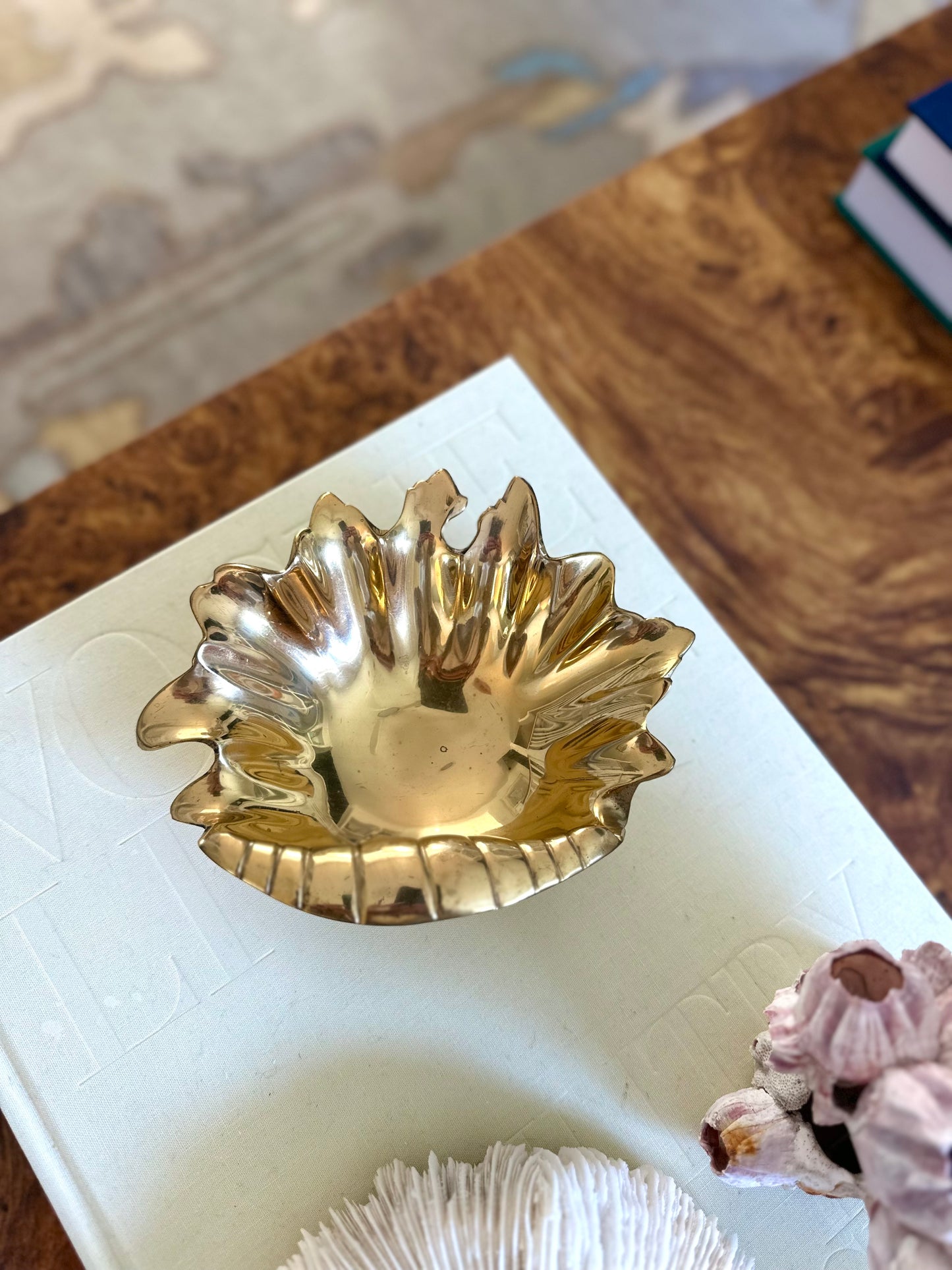 Brass shell dish