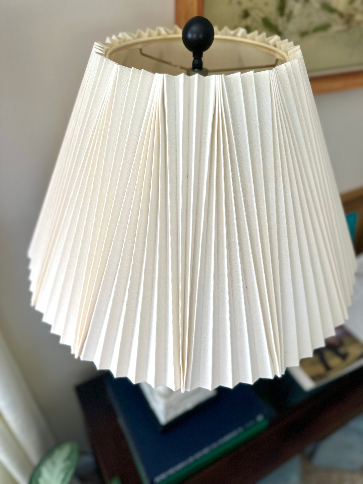 Blanc de Chine chinoiserie monkey lamp