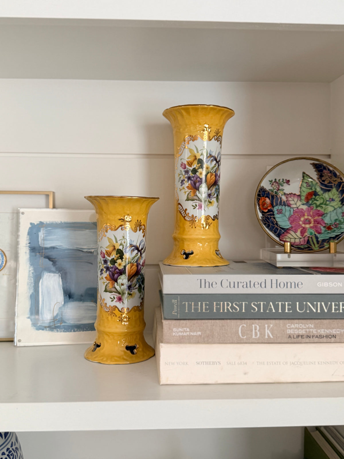Chelsea House Trumpet Vase Pair