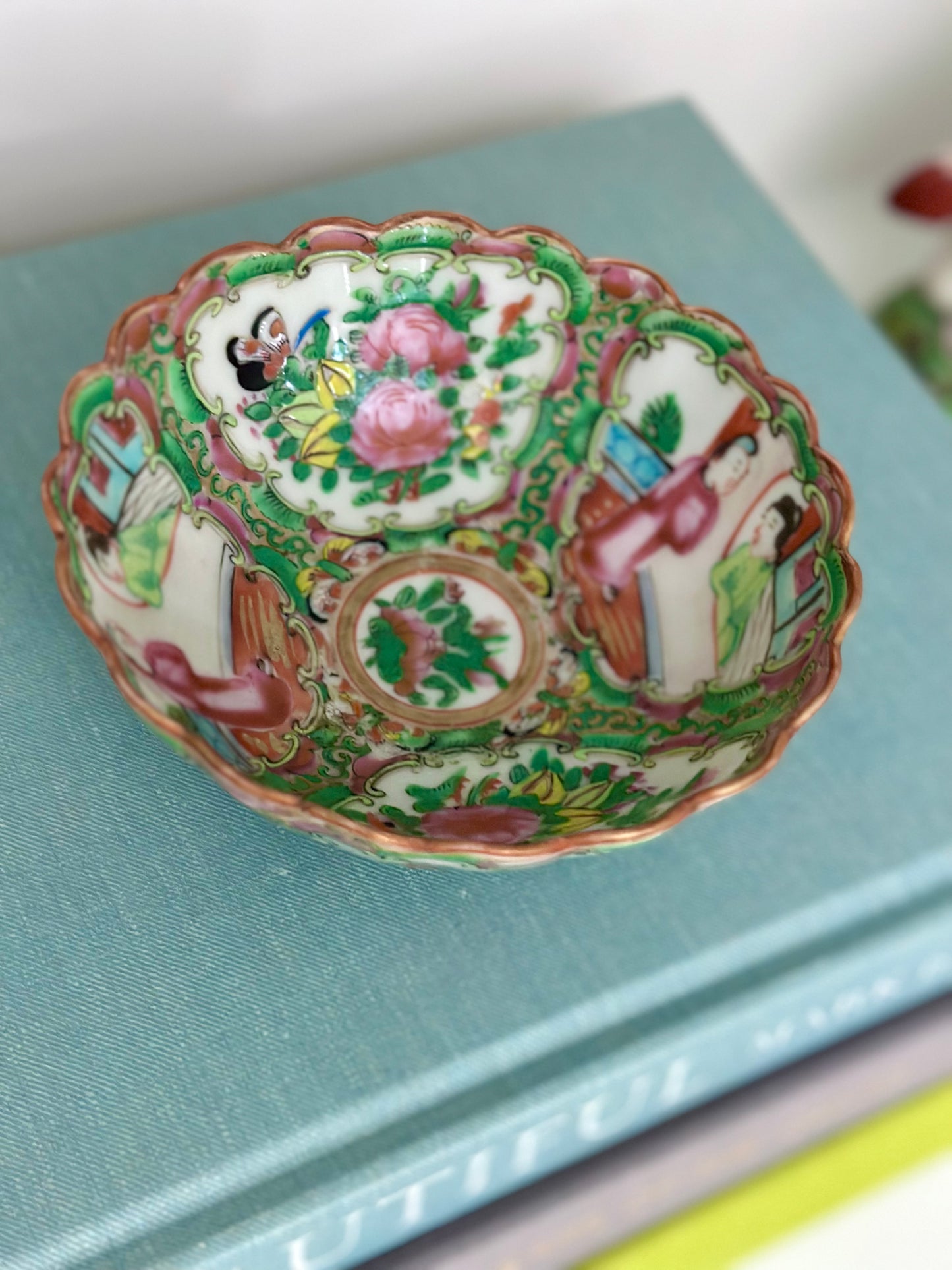 Antique scalloped rose medallion bowl