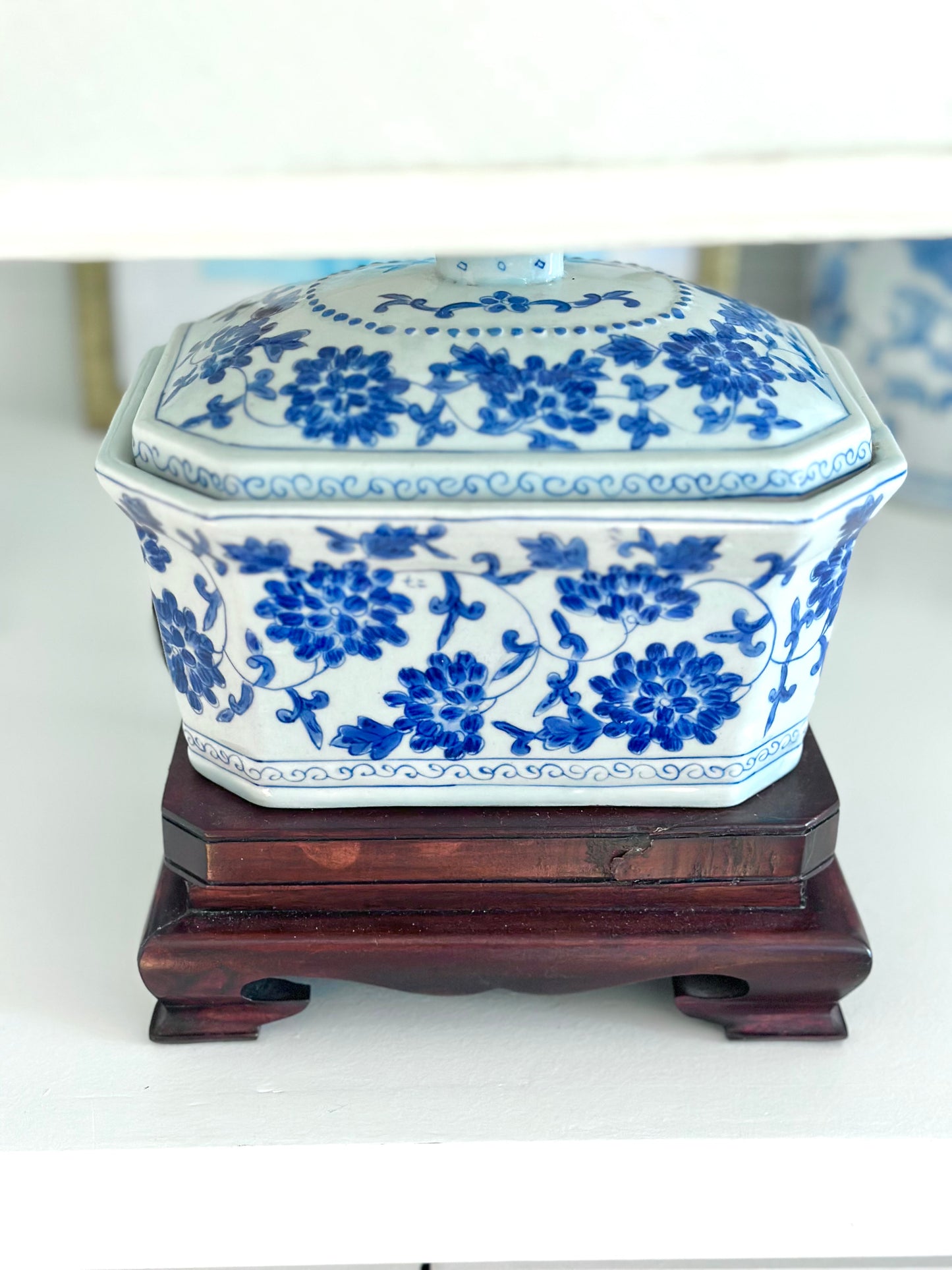 Vintage Blue & White Table Lamp