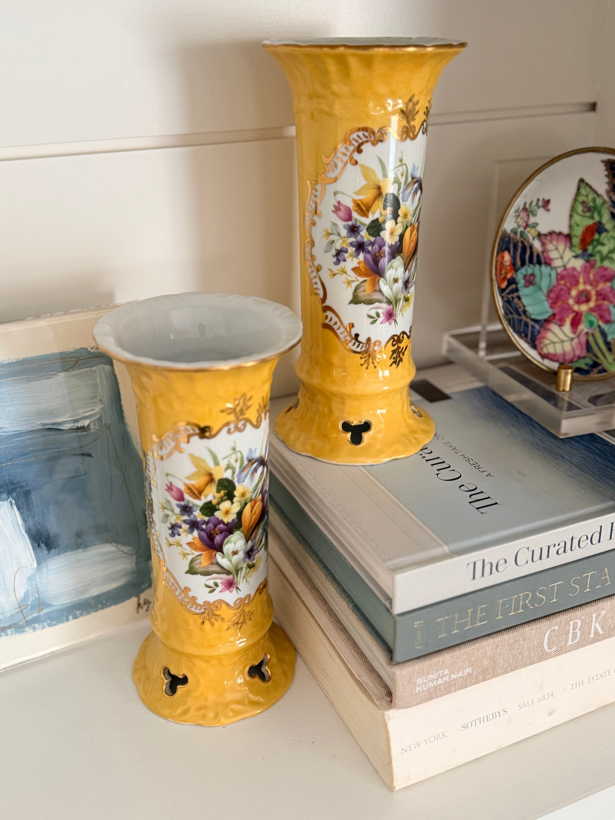 Chelsea House Trumpet Vase Pair