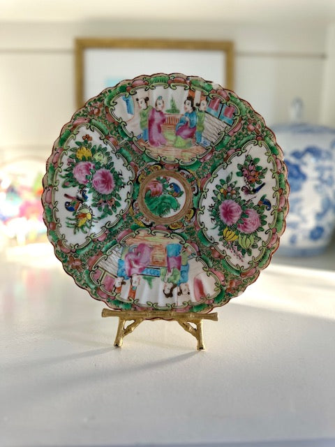 Antique Rose Medallion Scalloped Plate