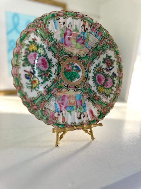 Antique Rose Medallion Scalloped Plate