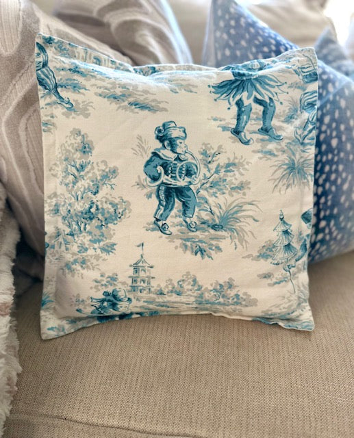 Chinoiserie Throw Pillow
